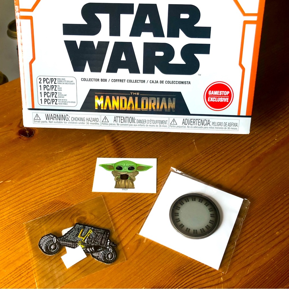 Star Wars patch button and sticker